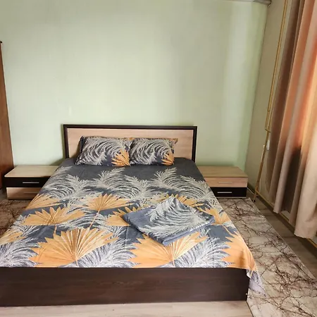 Lachevi بيت ضيافة ساندانسكي